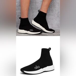 Alo Yoga Women's Velocity Knit Sneaker